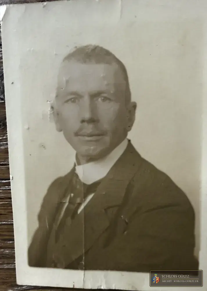„Axel v. Maltzahn” – portret, opisany na odwrocie