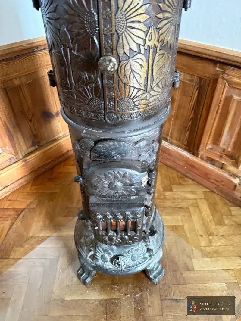 Żeliwny piec – detal ornamentu