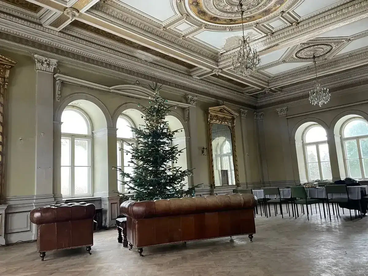 Schloss Gültz am Abend